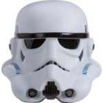 Une lampe blanche en forme de tête de Stormtrooper