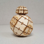 Figurine en bois droid BB8